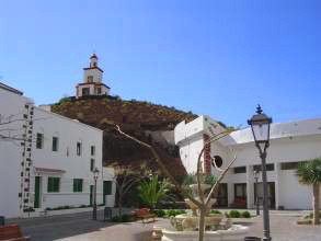 Kapelle und Plaza La Frontera