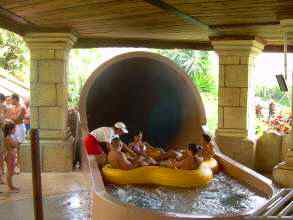 Eingang zur Wasserrutsche im Siam Park