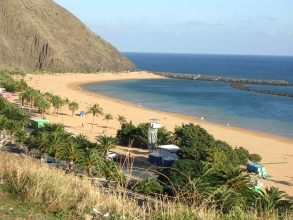 Teneriffa , der Las Teresitas Strand