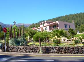 Vilaflor Teneriffa-Haus am Strassenrand