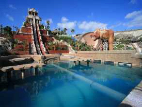 Drachen und Becken Siam Park Teneriffa