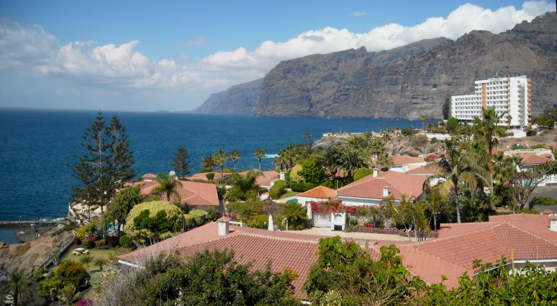 Los Gigantes Crab Island